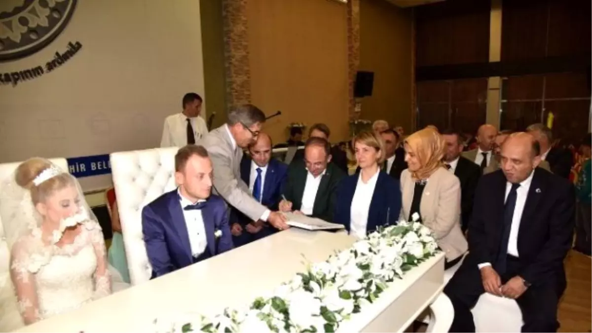 Başkan Üzülmez Düğün Cemiyetlerine Katıldı