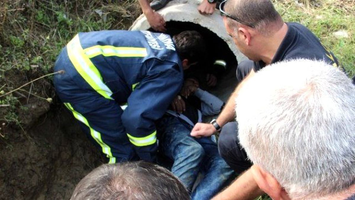 Bonzai Kullanan Suriyeli Genç Kanala Sıkıştı