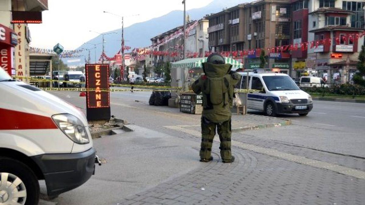 Bursa\'nın Göbeğinde Bomba Paniği