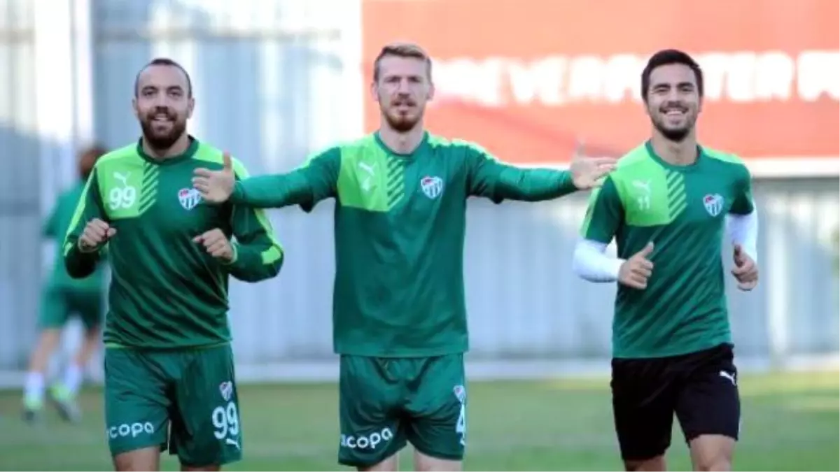 Bursaspor\'da, Antalyaspor Maçı Hazırlıkları Sürüyor