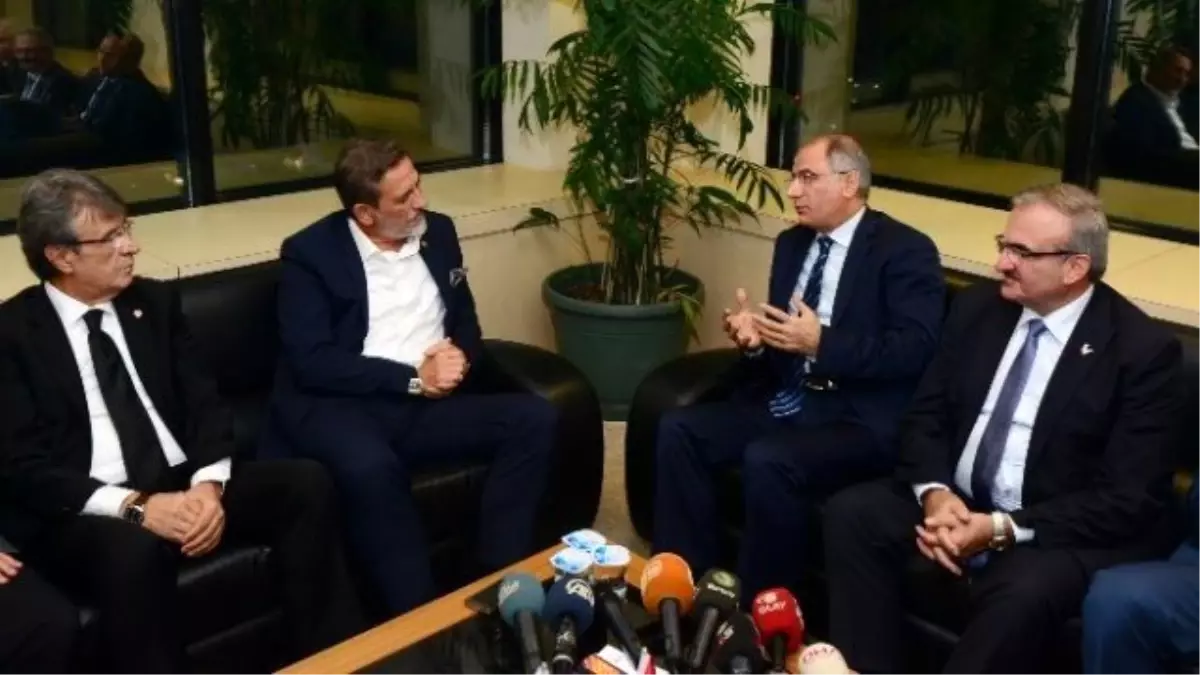 Efkan Ala: "Türkiye Kriz Ortamında Bile Büyüyebilen Bir Ülkedir"