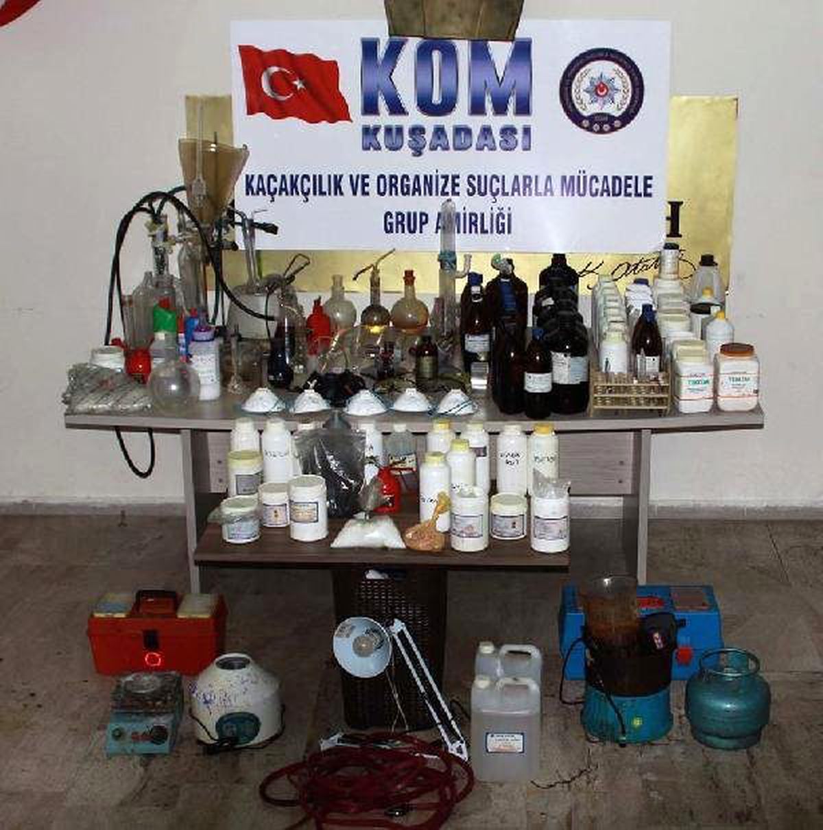 Evi Uyuşturucu İmalathanesine Çevirmişler