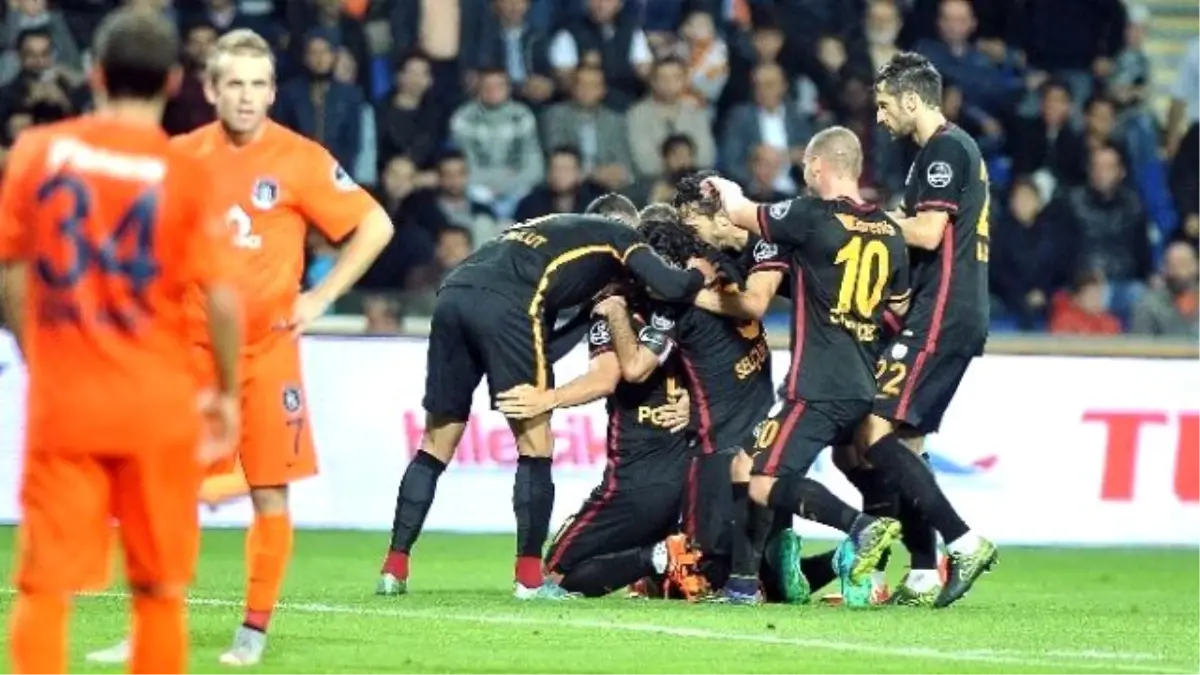 Sneijder\'i Bekleyen Derbi Tehlikesi