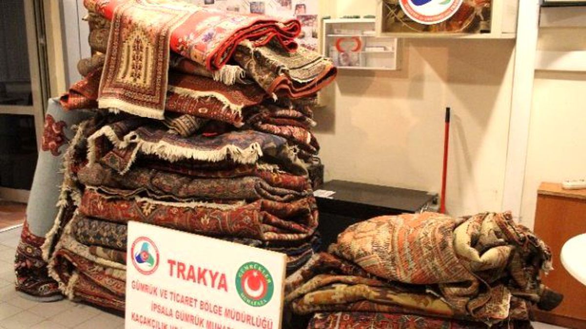 İpsala\'da 42 Adet İran Halısı Ele Geçirildi