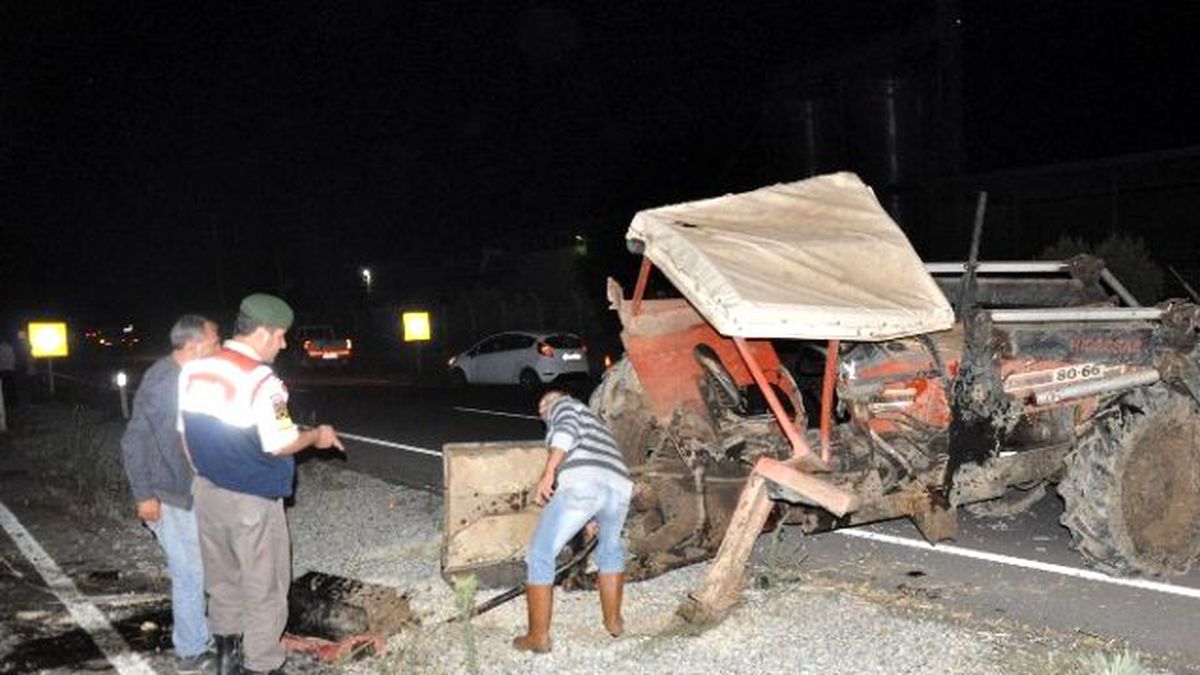 İzmir\'de 12 Saatte 2 Traktör Kazası: 1 Ölü