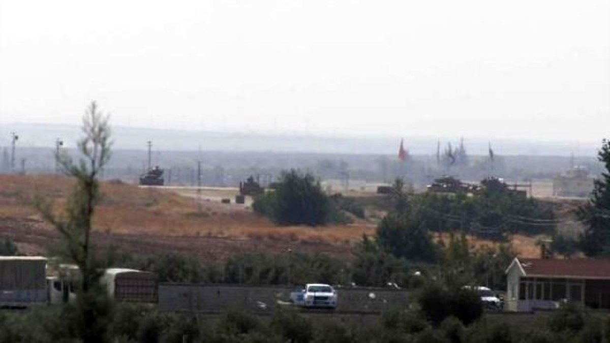 Kara Kuvvetleri Komutanı Suriye Sınırında