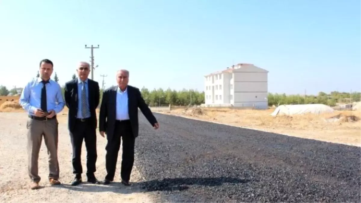 Samsat Belediyesi Yol Çalışmalarına Asfalt ile Devam Ediyor