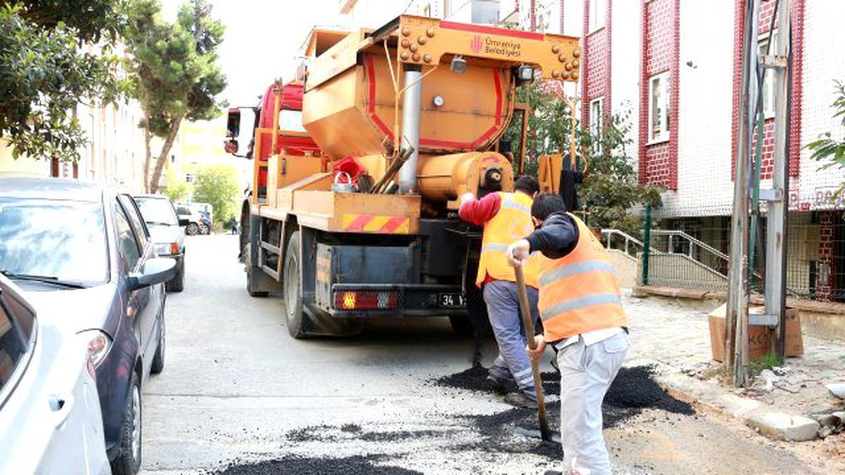 Ümraniye\'de Bakım Onarım Ekipleri İş Başında