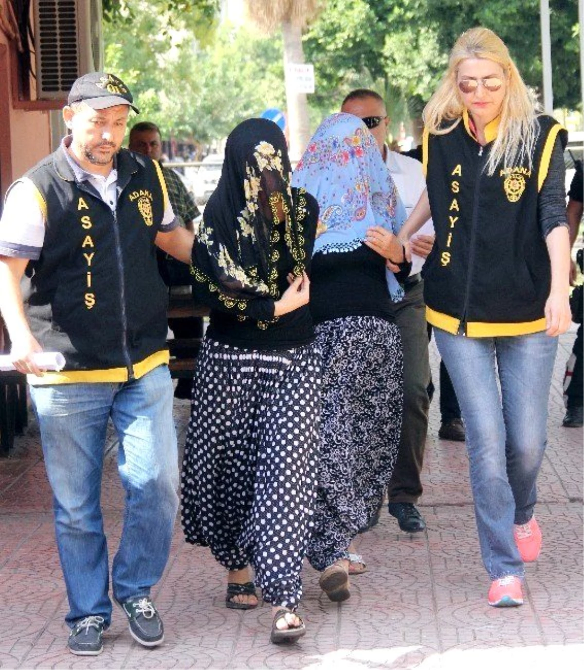Adana\'da Cinayet Zanlısı Kadın Tutuklandı