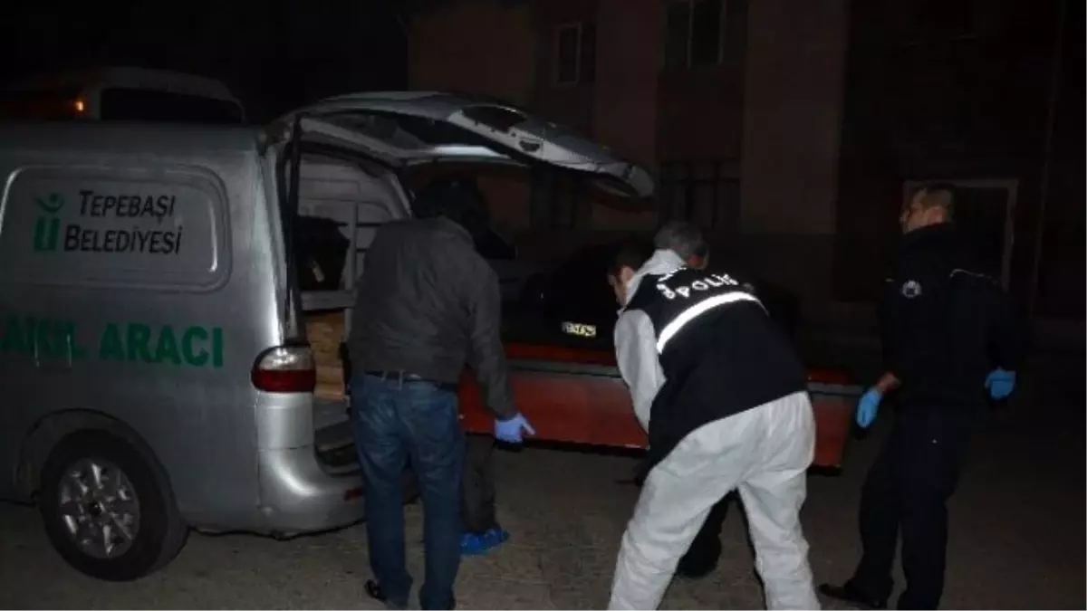 Cinnet Geçiren Koca Polisi Aradı: Karımı Öldürdüm, Gelin Alın