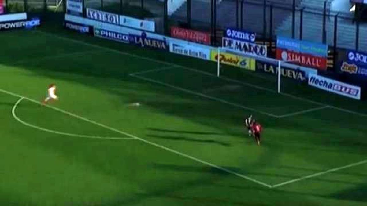 Arjantinli Oyuncu Boş Kaleye Gol Atamadı