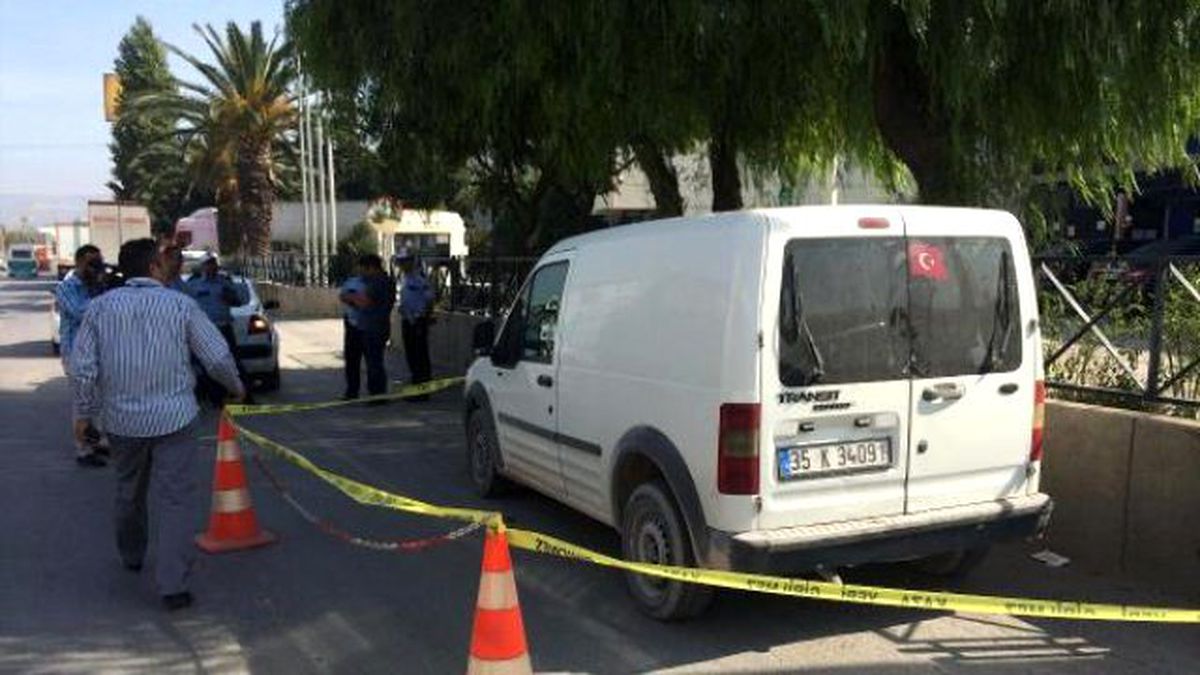 Banka Soyguncusu, Durdurduğu Araçla Kaçtı
