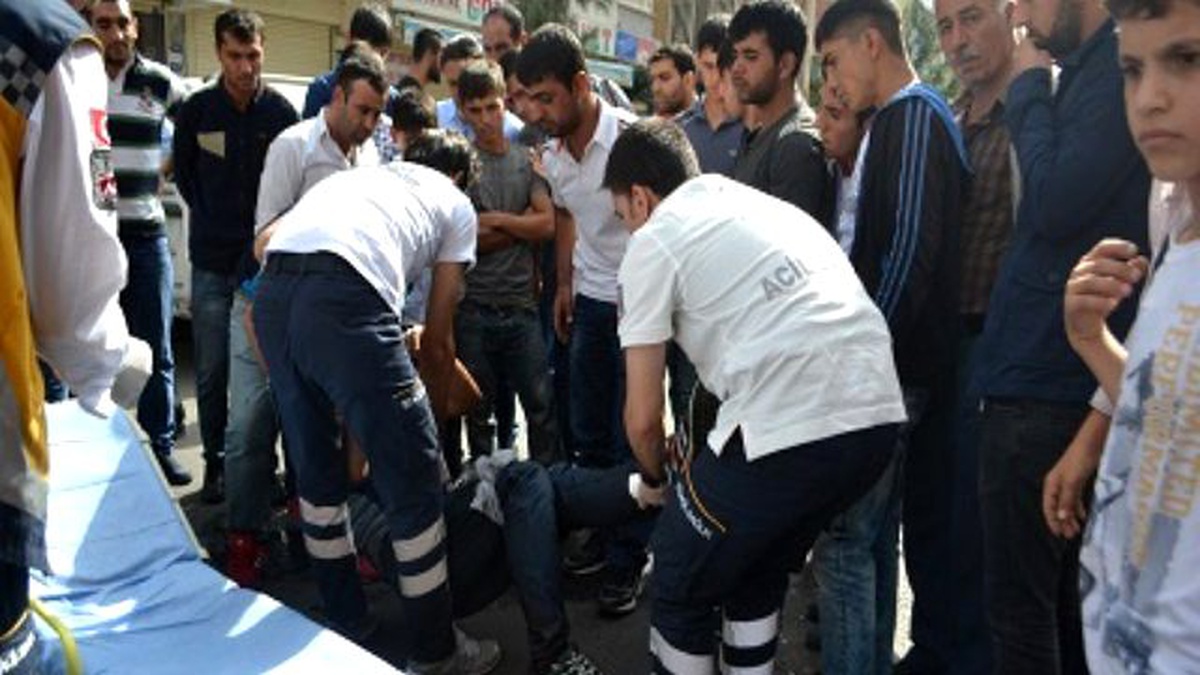 Diyarbakır\'da Yakaladıkları Hırsızı Silahla Vurdular