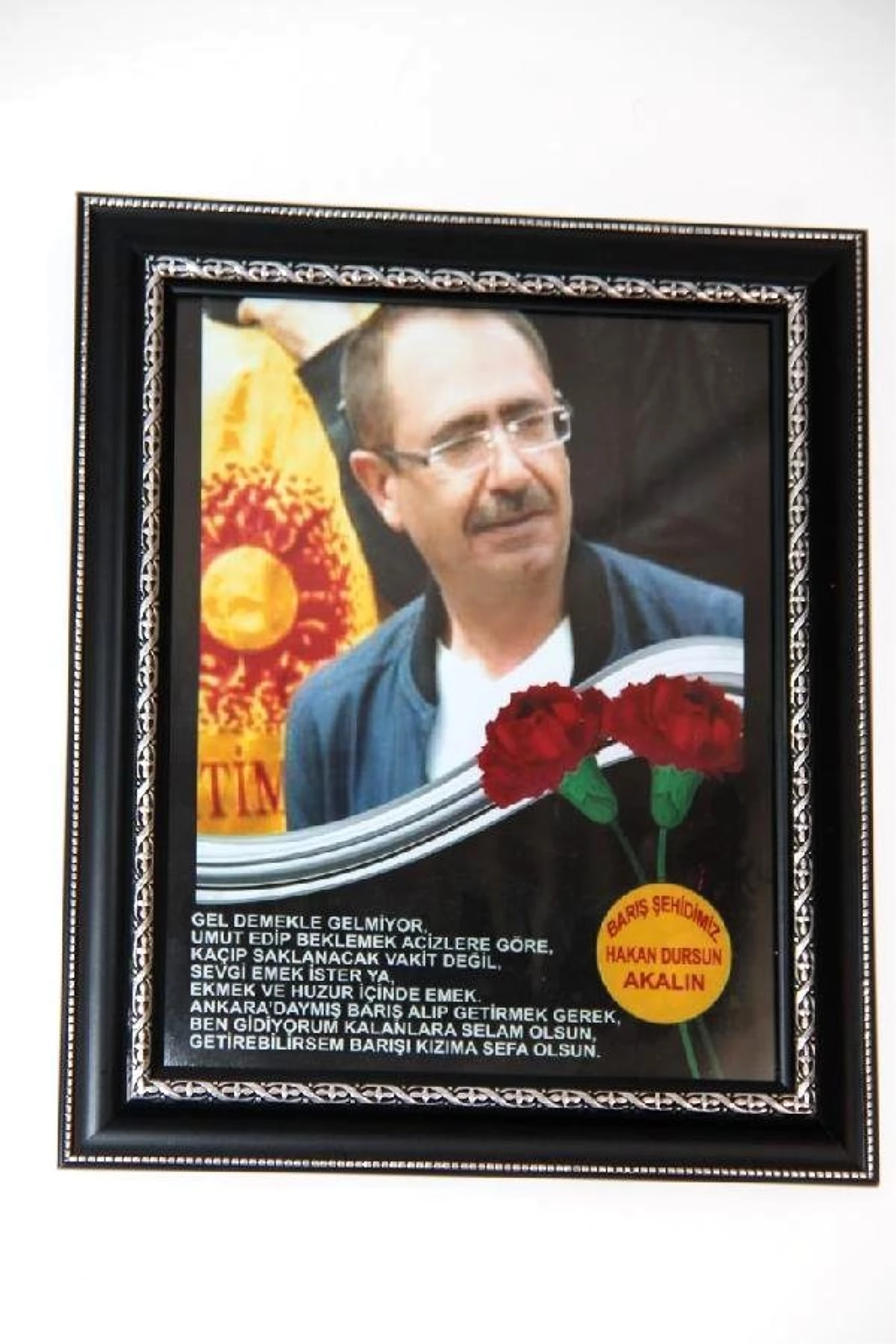 Emep\'ten Ankara\'daki Patlamada Hayatını Kaybeden Öğretmenin Ailesine Taziye Ziyareti