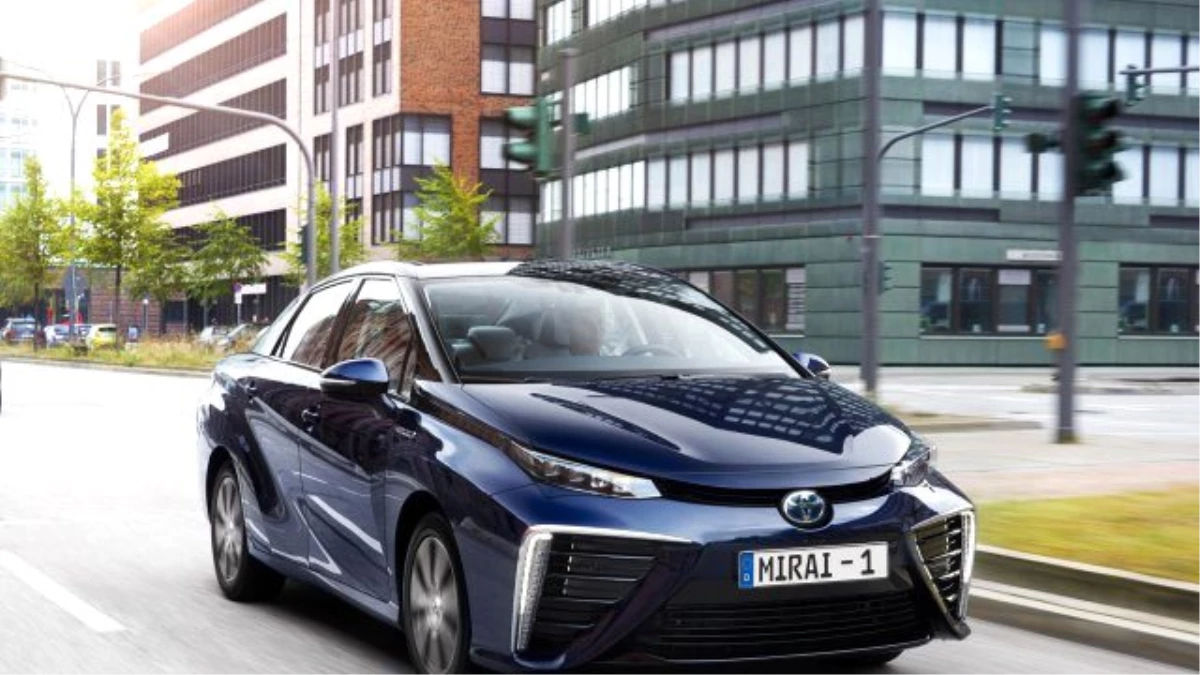 Geleceğin Otomobili Toyota Mıraı Avrupa Yollarına Çıktı