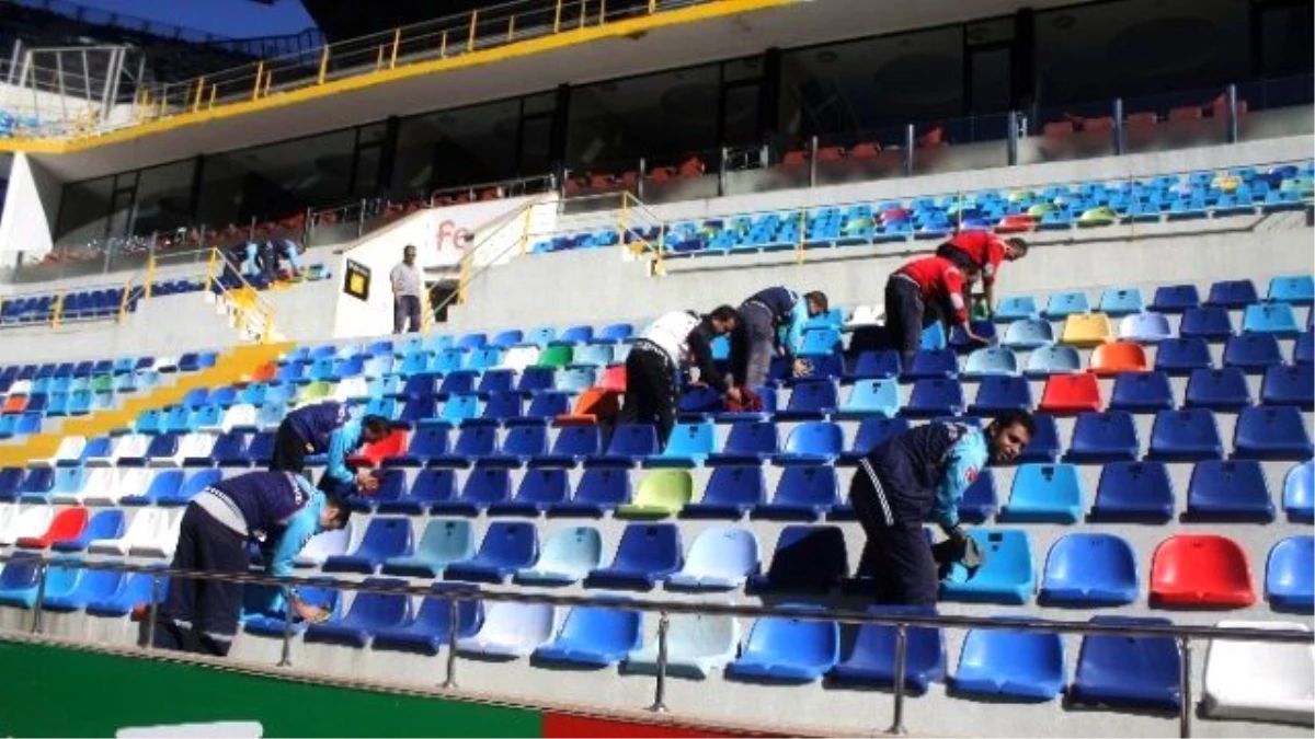 Kadir Has Stadı Fenerbahçe Maçına Hazırlanıyor