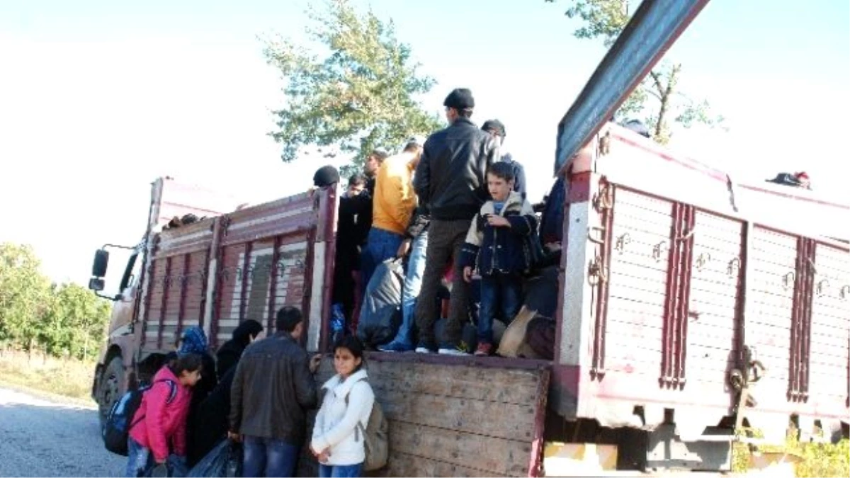 Kamyon Kasasında Umuda Yolculuk