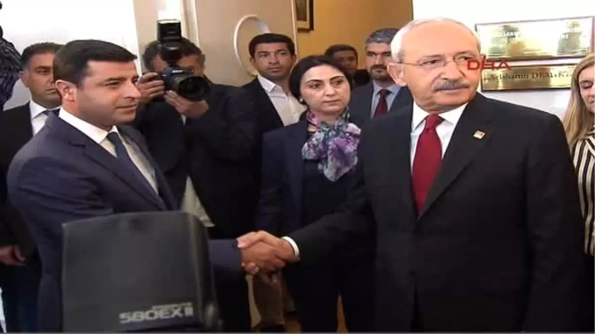 Kılıçdaroğlu, Demirtaş ve Yüksekdağ ile Görüştü