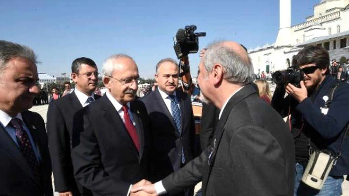 Kılıçdaroğlu, Şerafettin Turan İçin Düzenlenen Cenaze Törenine Katıldı