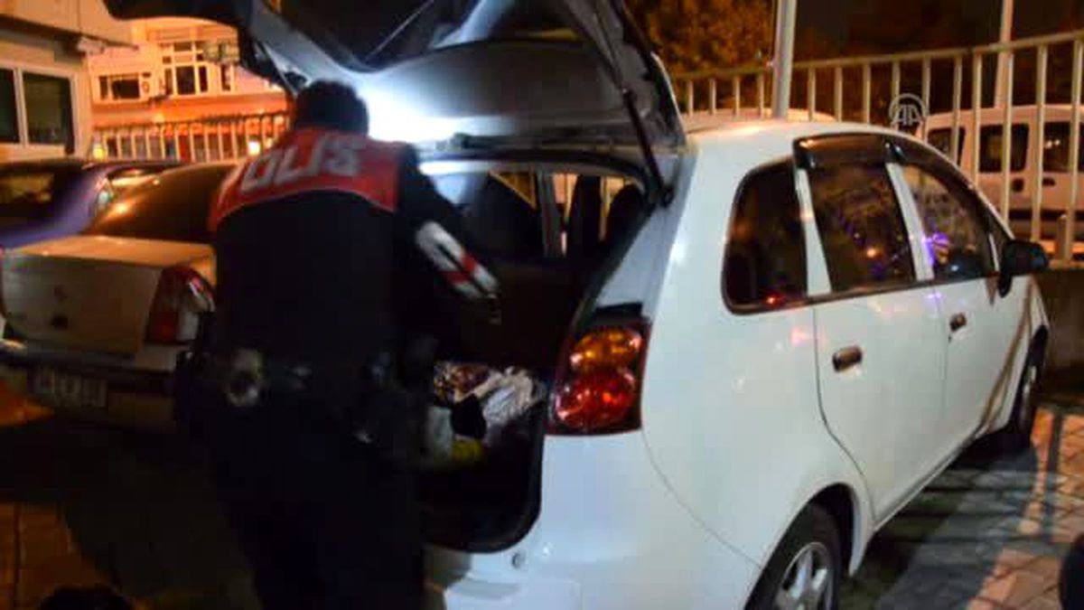 Polis Bir Aracın Bagajında 5 Milyon Dolarlık 'Selenyum 74' Ele Geçirdi