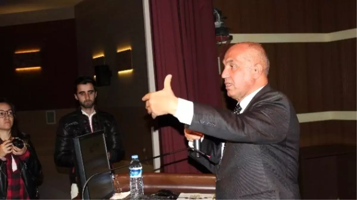 Prof. Ilıcalı\'dan Öğretim Üyelerine: "Proje Getirin Heykelinizi Dikelim"