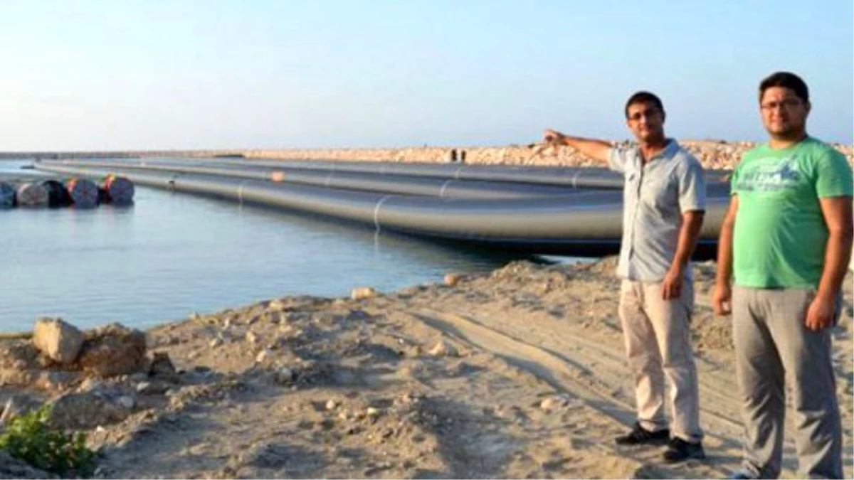 Türkiye\'den KKTC\'ye Denizin Altından Su Götüren Proje\'de Mutlu Son