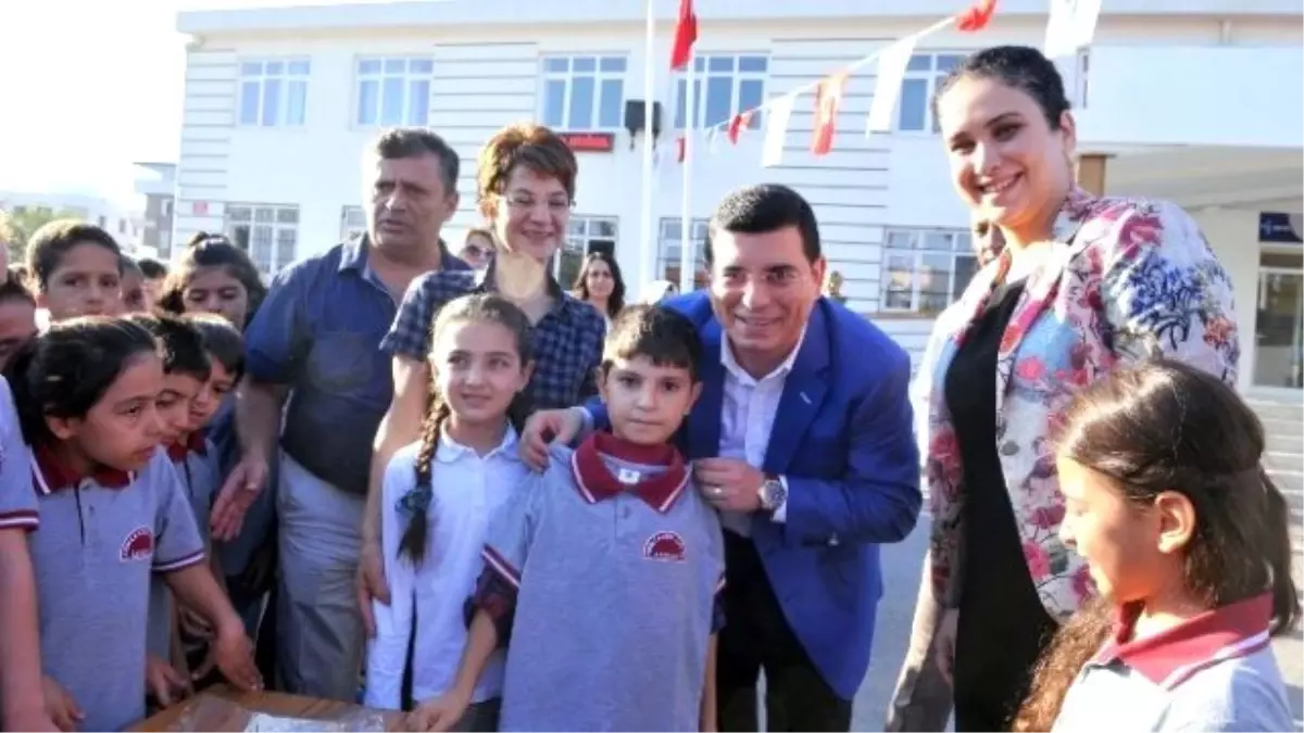 Tütüncü'den Öğrencilere Forma