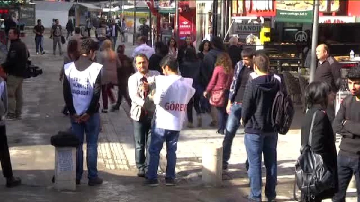 Ankara\'daki Terör Saldırısında Hayatını Kaybedenler İçin Anma Töreni