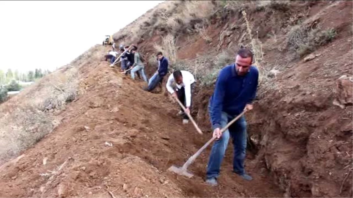 Beldenin 25 Yıllık Su Sorunu Halkın Desteğiyle Çözüldü