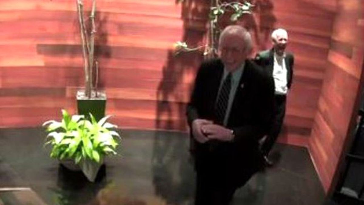 Dünya 76 Yaşındaki ABD'li Başkan Adayının Görüntülerini Konuşuyor