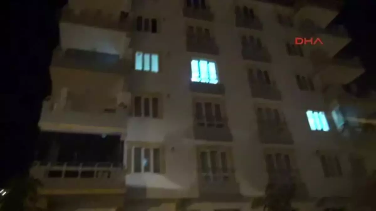 Gaziantep - Apartmanın Garajındaki Otomobilde Bomba Paniği