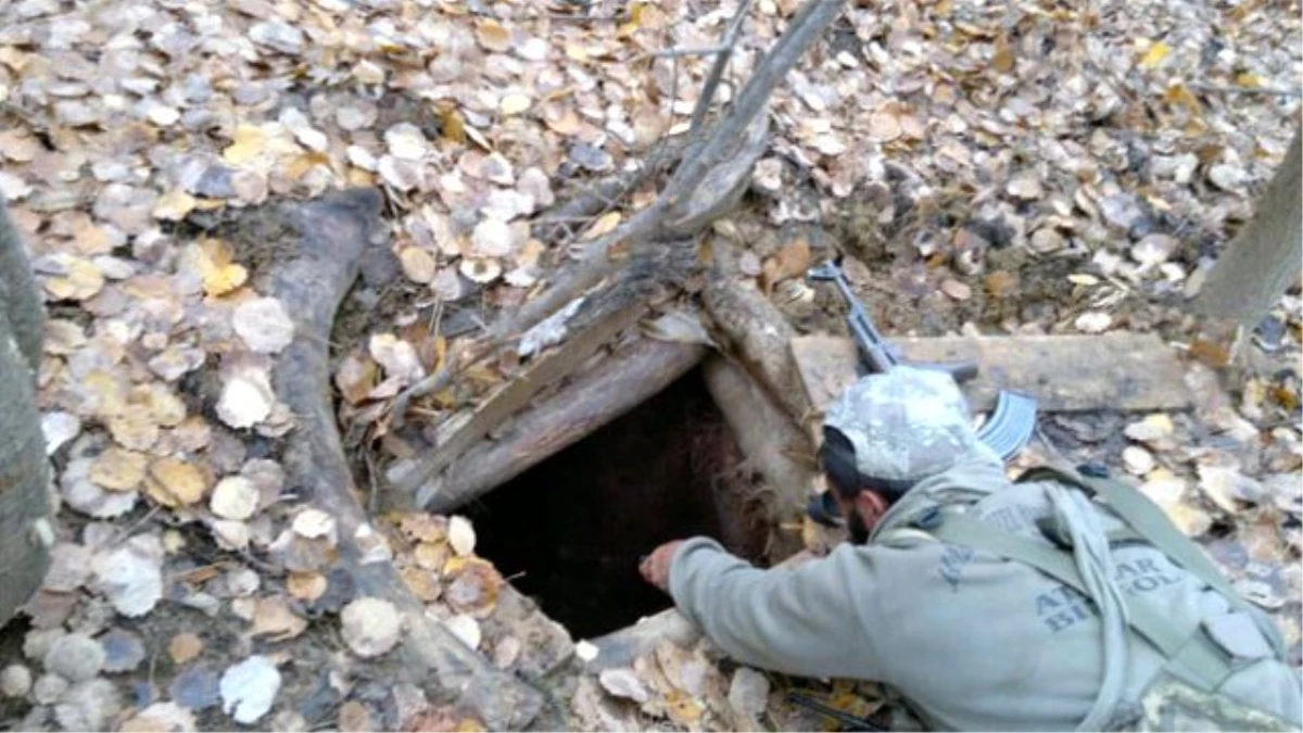 Hakkari\'de 11 Terörist Öldürüldü, PKK\'nın Askeri Zulası Patlatıldı