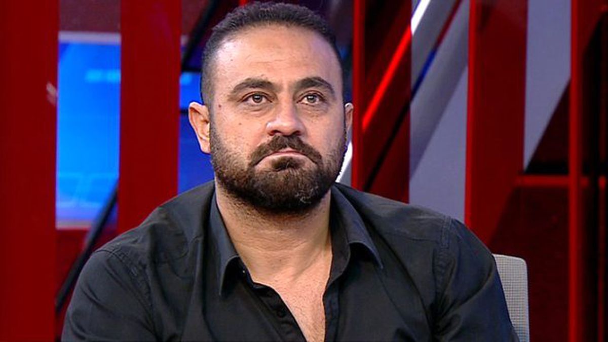 Hasan Şaş: Fenerbahçe, Van Persie'yi Sabiha Gökçen'den Hemen Göndersin