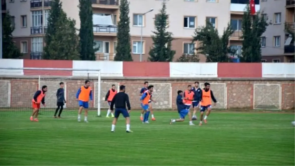 Fedakar Yöneticiler, Futbolculara Su Taşıdı