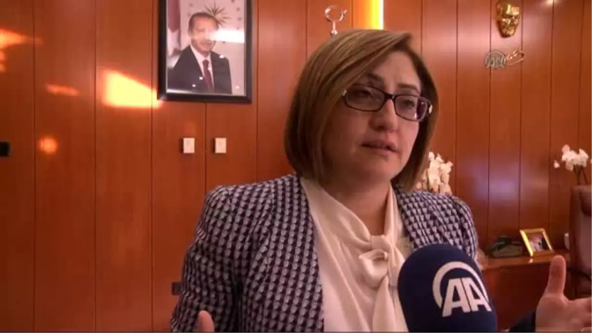 MHP ile Ak Partililer Arasındaki Sözlü Tartışma - Fatma Şahin