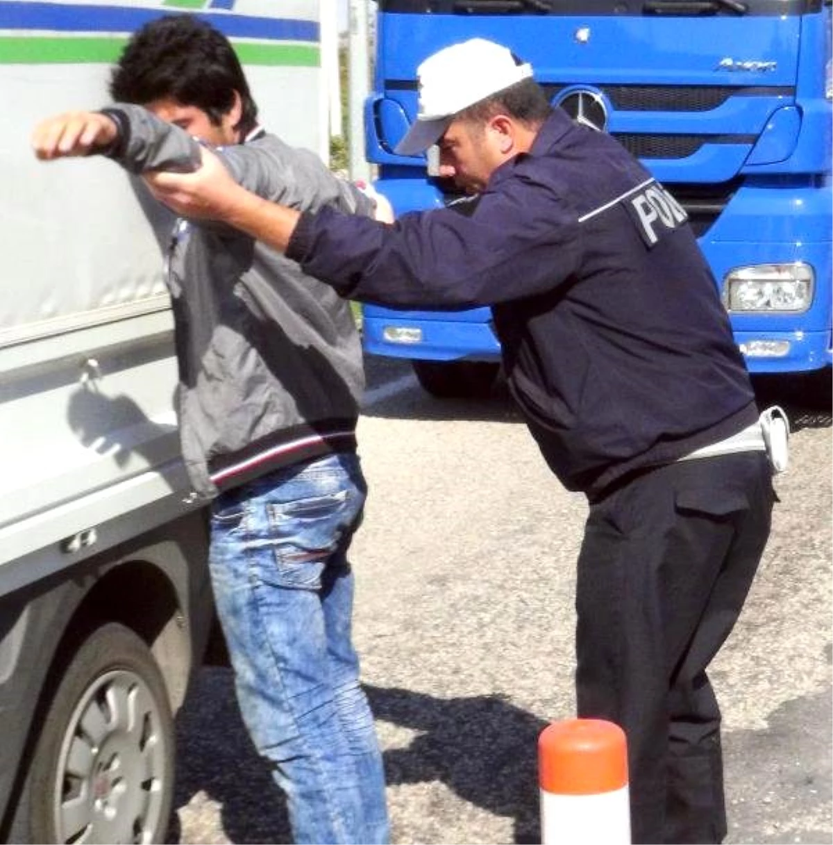 Nevşehir\'den Çaldığı Kamyonetle Aksaray\'da Yakalandı