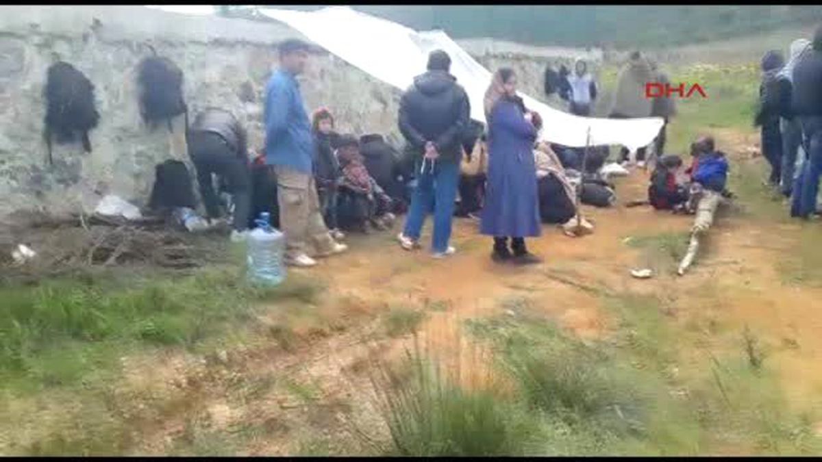 61 Afgan Vatandaşı Naylon Branda Altında Yakalandı