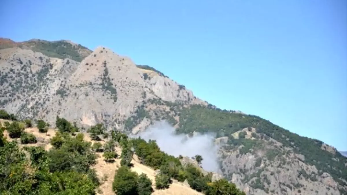 Tunceli\'de PKK\'nın Sözde Şehitliği Yıkıldı