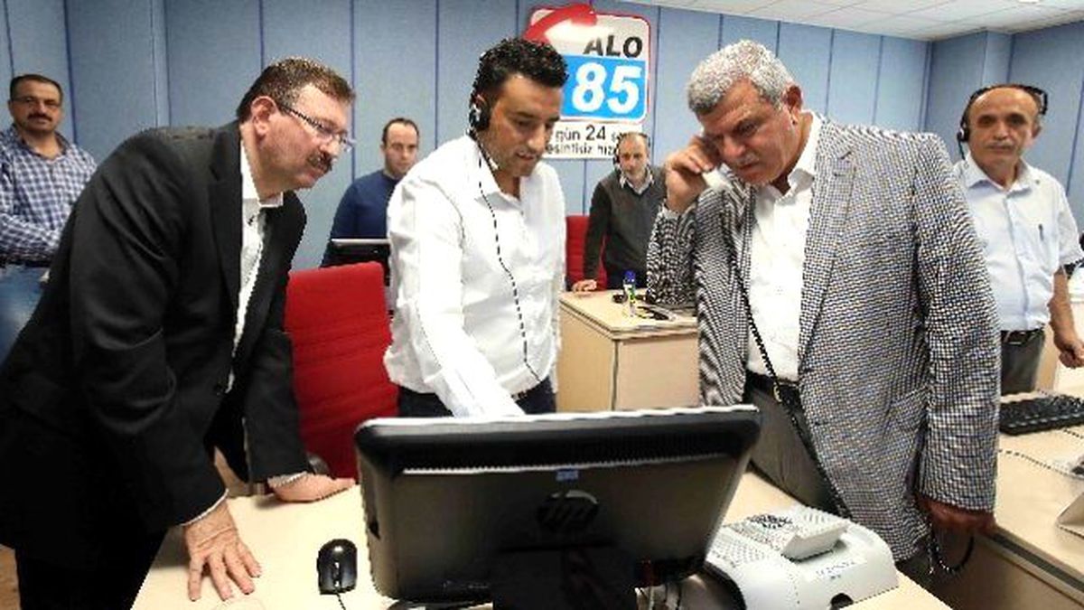 Başkan Karaosmanoğlu, Scada ve Alo185\'i Denetledi