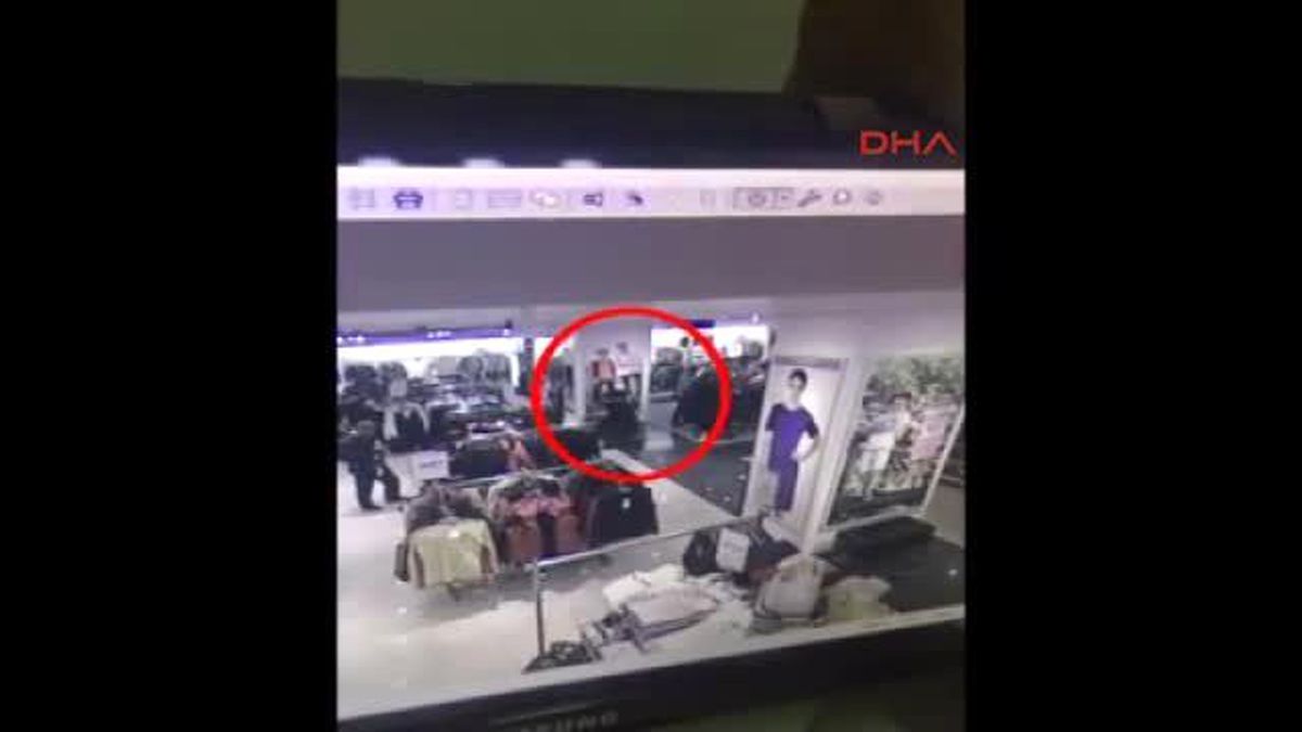 Esenyurt\'taki Hırsızlık Kamerada...