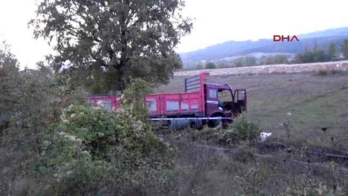 Kastamonu\' da Kamyon ile Otomobil Çarpıştı; 6 Ölü, 1 Yaralı