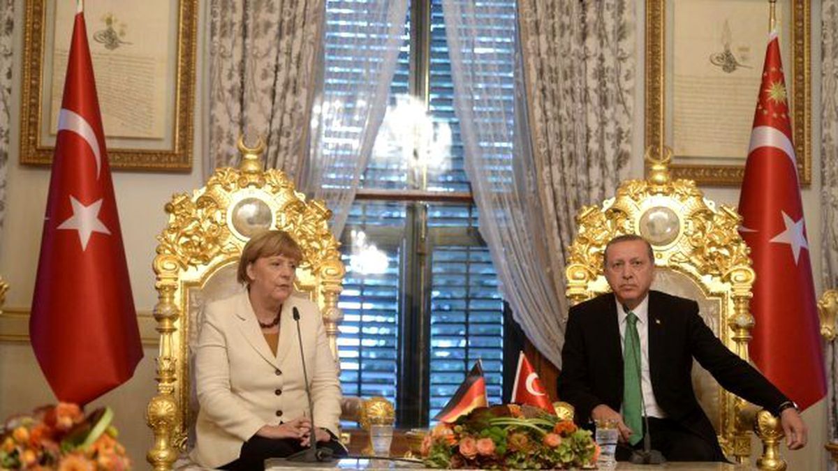 Merkel, Erdoğan Görüşmesinden Yansıyan Kareler Sosyal Medyayı Salladı
