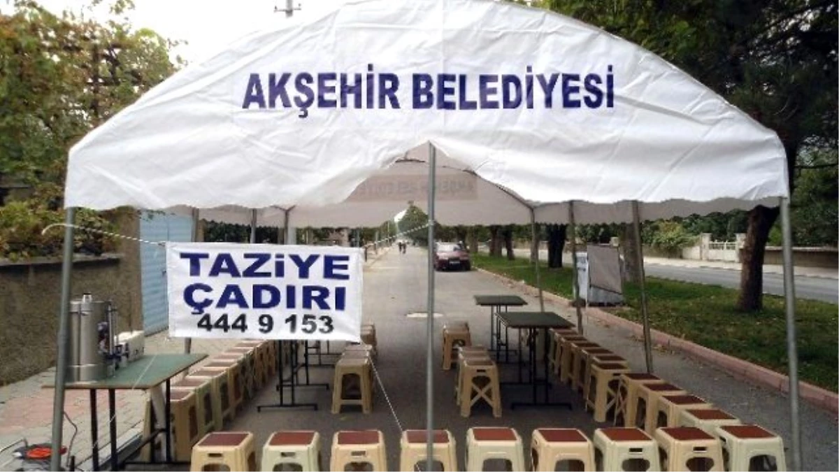 Akşehir Belediyesi\'nden Taziye Çadırı Hizmeti