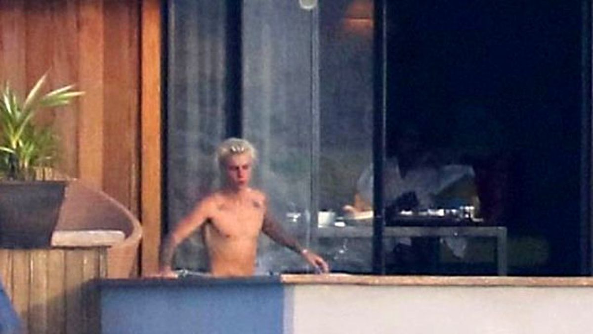 Çıplak Fotoğrafları Çekilen Justin Bieber: Sokağa Adım Atamıyorum