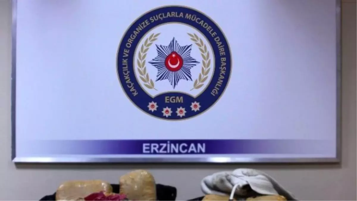 Erzincan\'da 17 Kilo Esrar Yakalandı