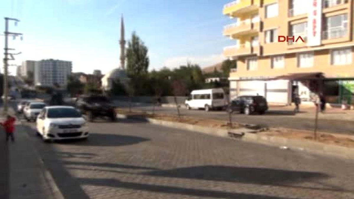 Hdp Milletvekili Çatışma Bölgesine Alınmadı