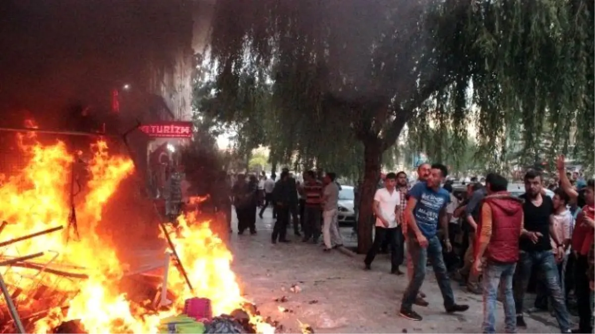 Kundaklanan Gül Kitapevi Sahibi Eşref Odabaşı Açıklaması