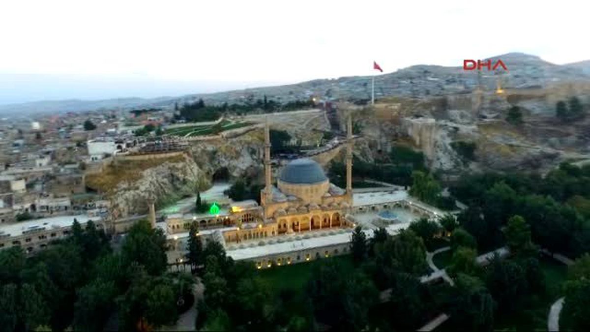 Müftülükten \'Ezanla Diriliş\' Klibi