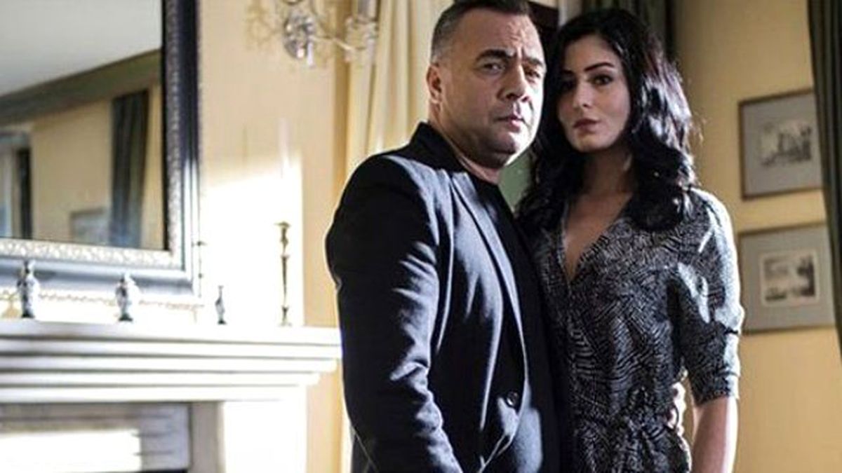 Oktay Kaynarca ile Deniz Çakır'ın Selfiesi Beğeni Topladı