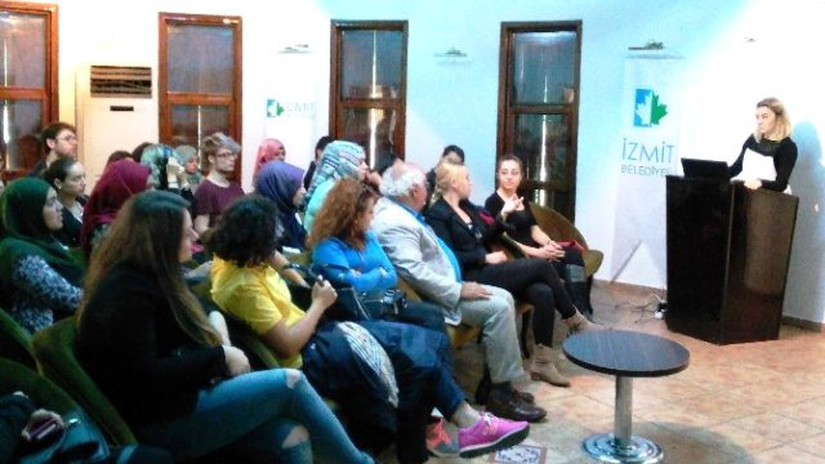 Üniversite Öğrencilerine Sosyal Projeler Anlatıldı